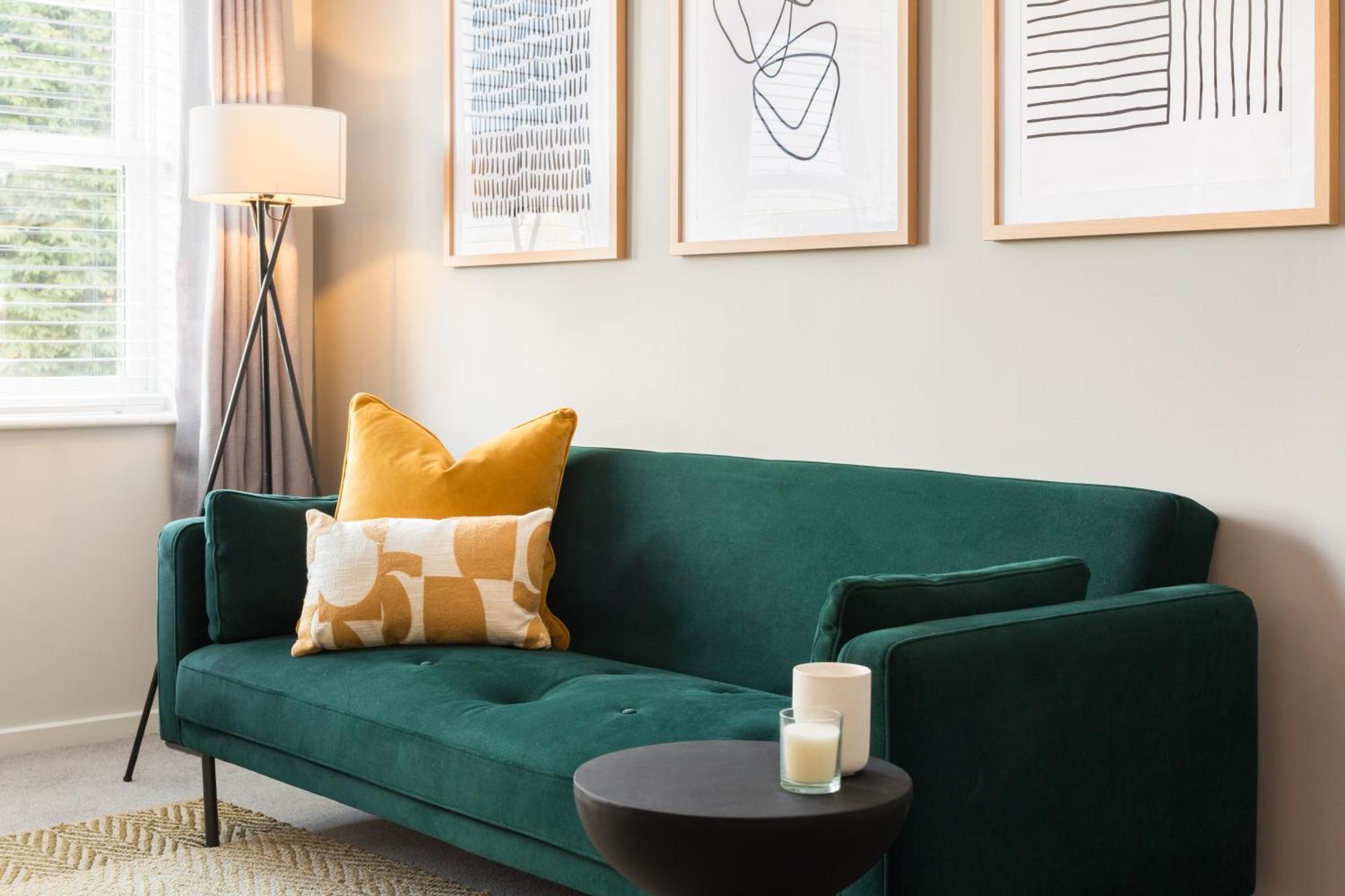 Modern 2-Bedroom Apartments With Free Parking In Лемингтън Спа Екстериор снимка